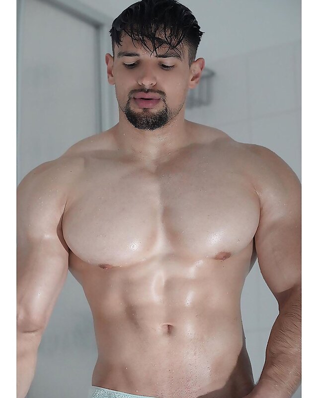 Next Image >>