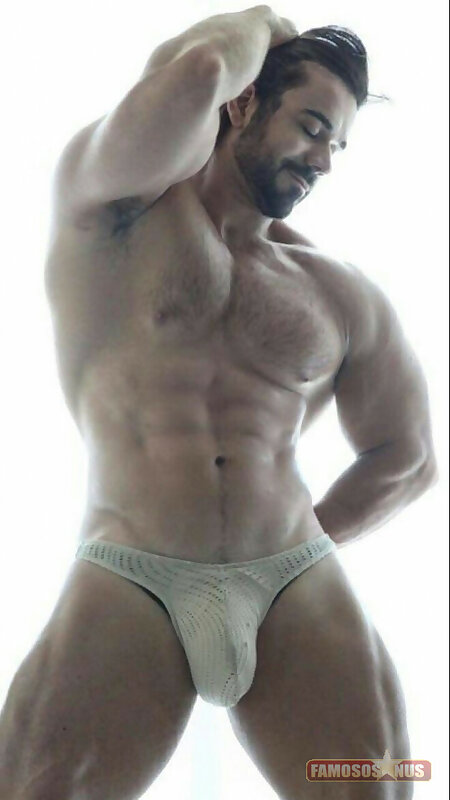 Next Image >>