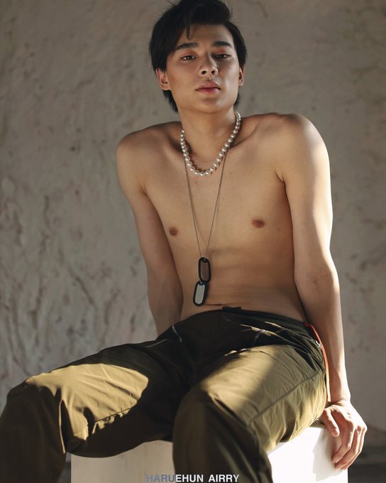 Next Image >>
