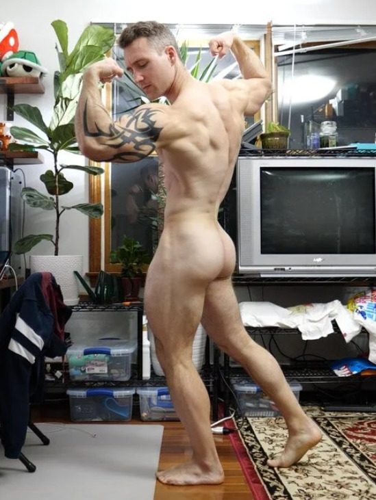 Next Image >>