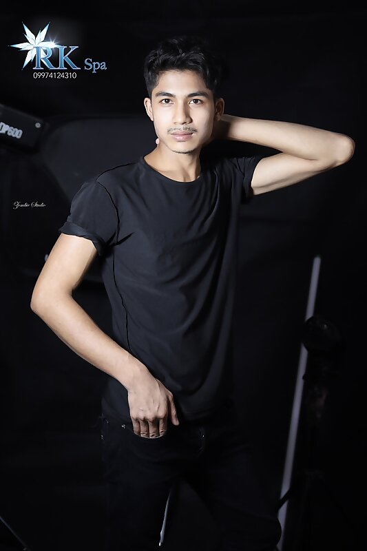 Next Image >>