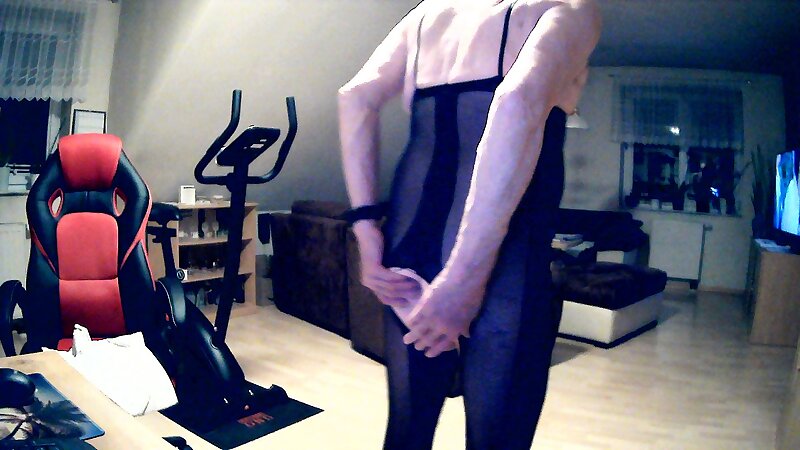 Next Image >>