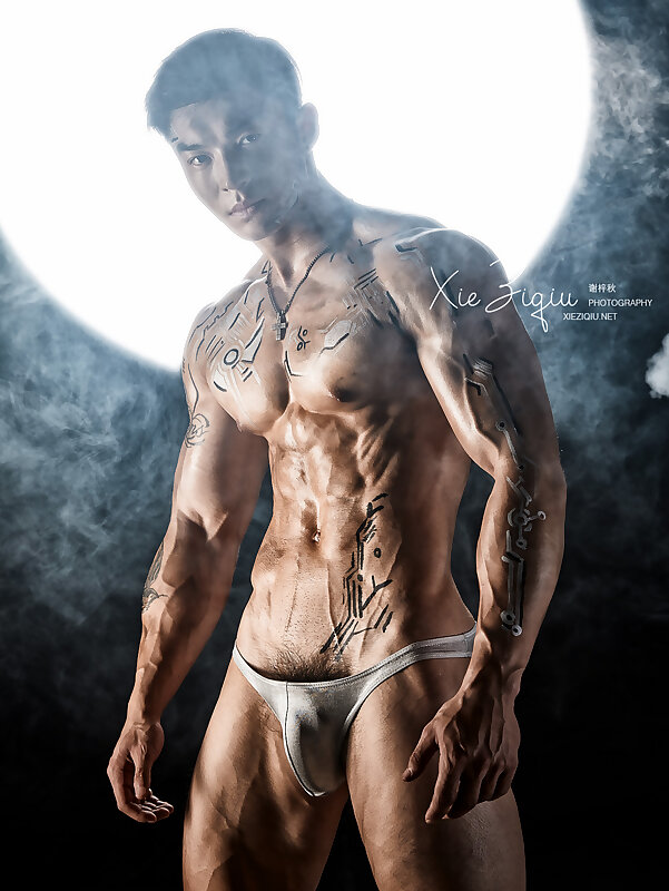 Next Image >>