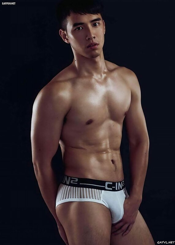 Next Image >>