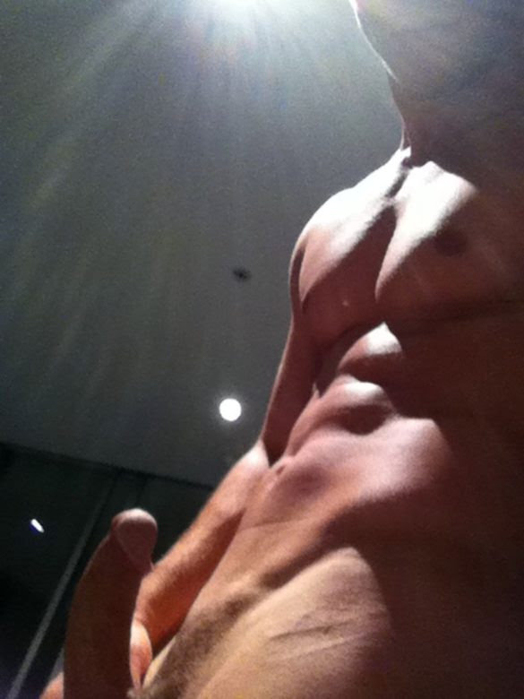 Next Image >>