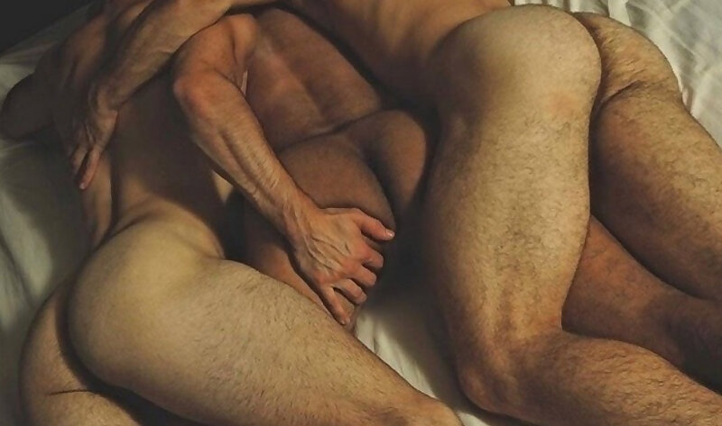 Next Image >>