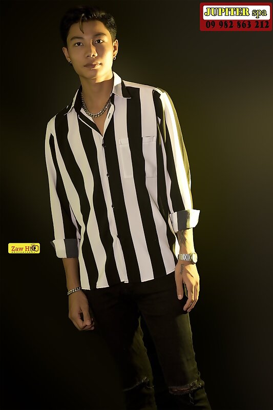 Next Image >>