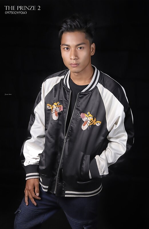 Next Image >>