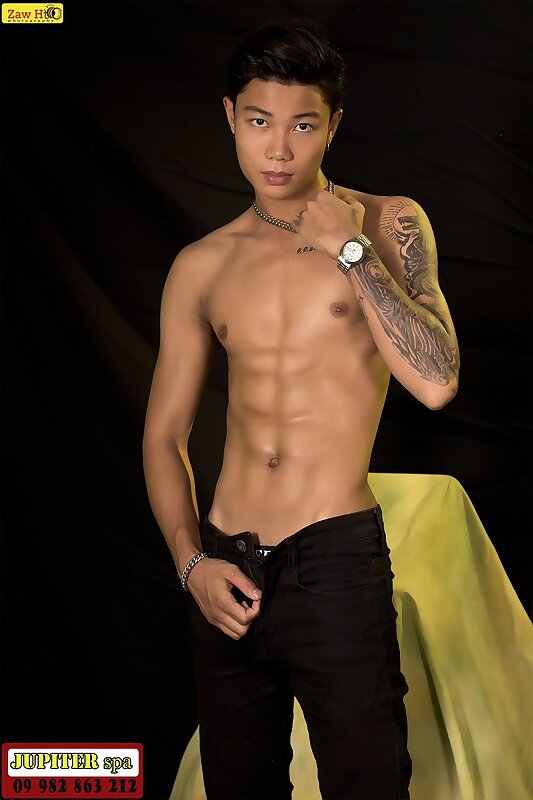 Next Image >>