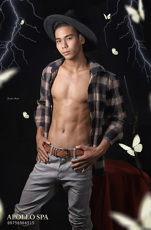 Next Image >>