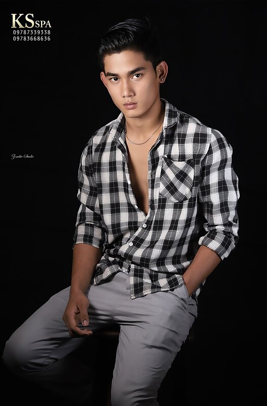 Next Image >>