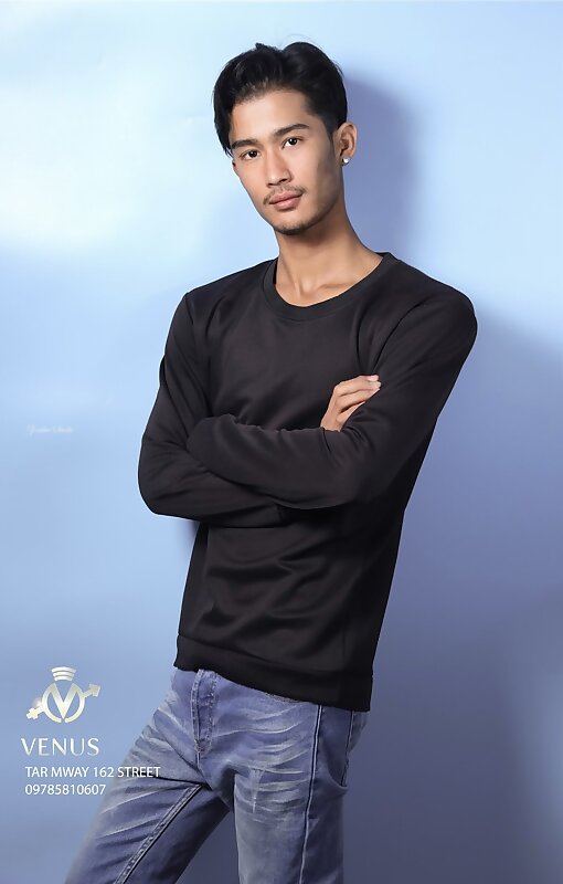 Next Image >>