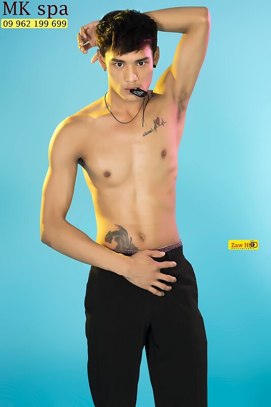 Next Image >>