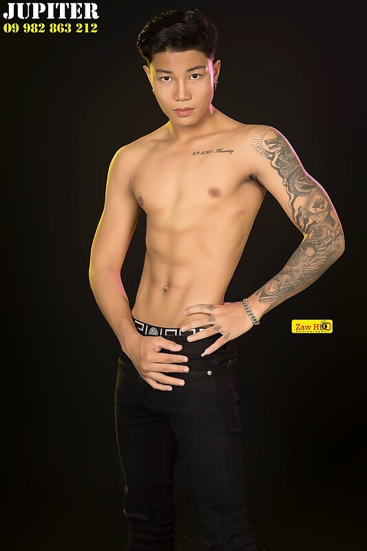 Next Image >>