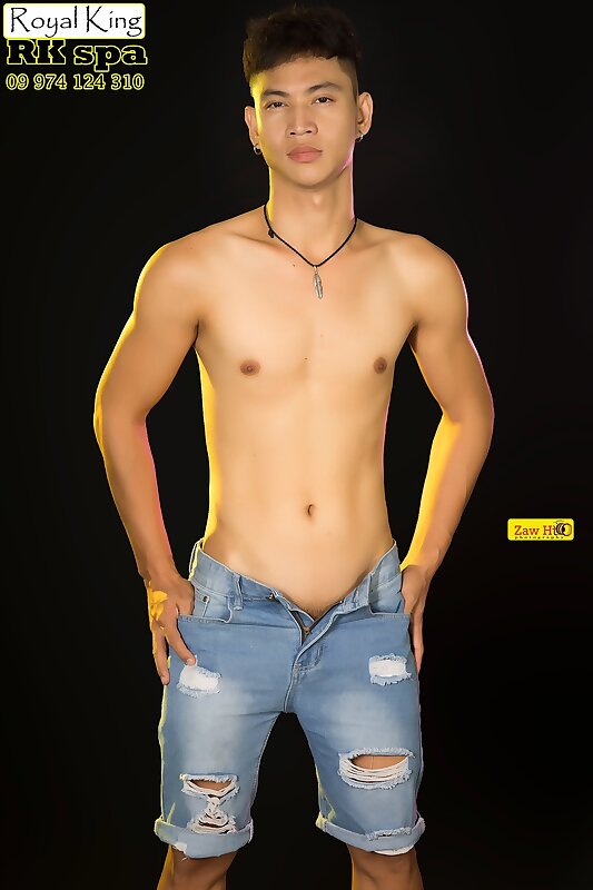 Next Image >>