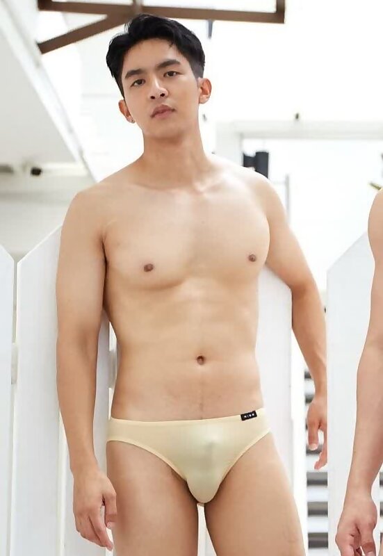 Next Image >>