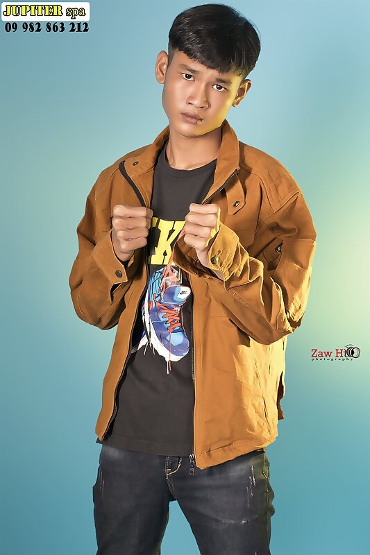 Next Image >>