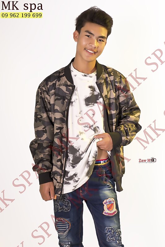 Next Image >>