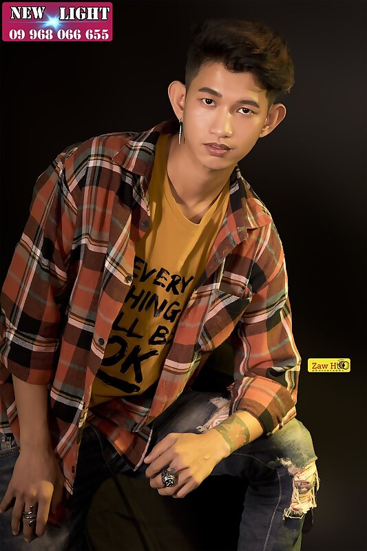 Next Image >>