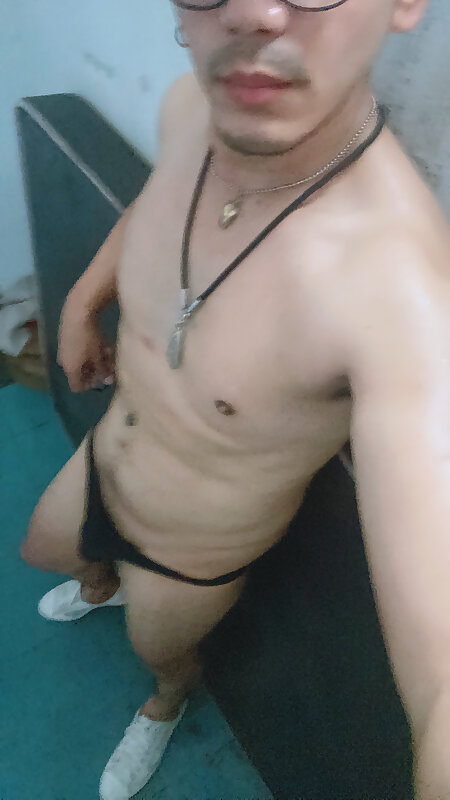 Next Image >>