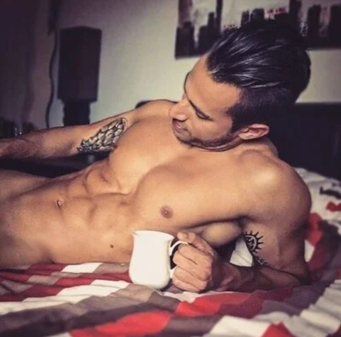 Next Image >>