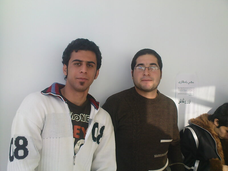 Next Image >>