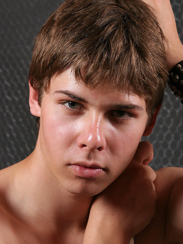 Next Image >>