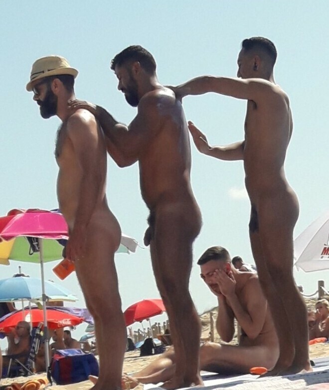 Next Image >>