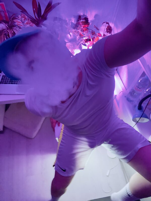 Next Image >>