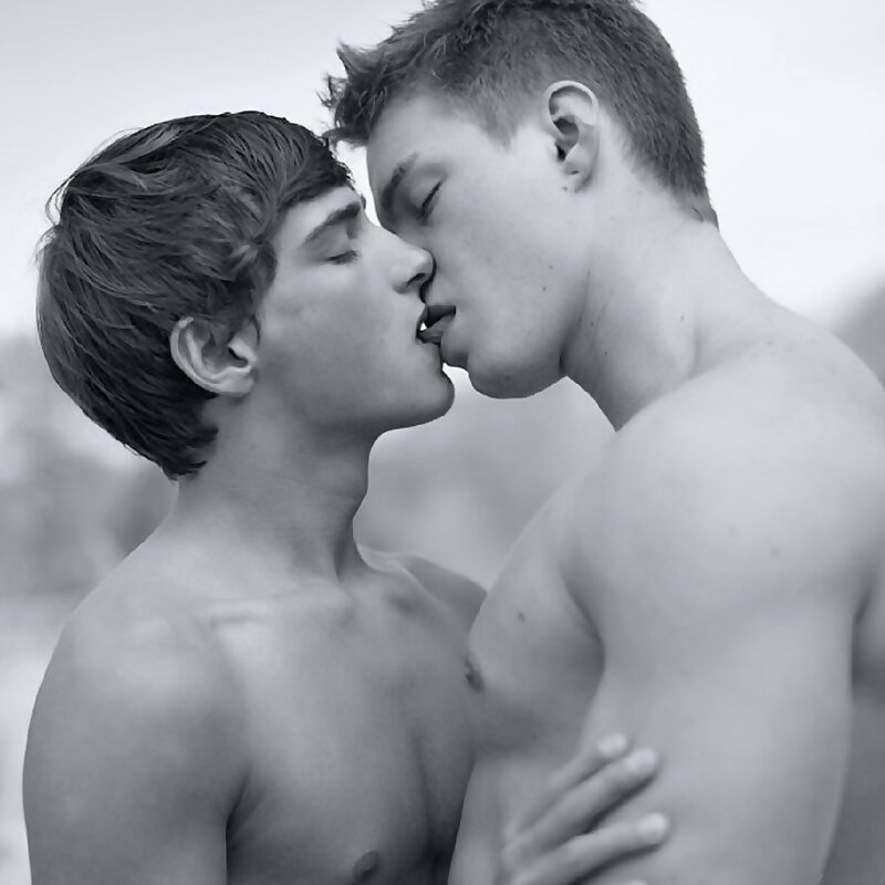 Next Image >>