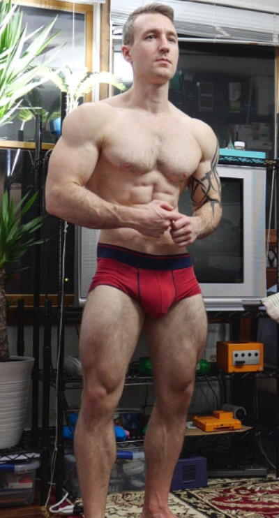 Next Image >>