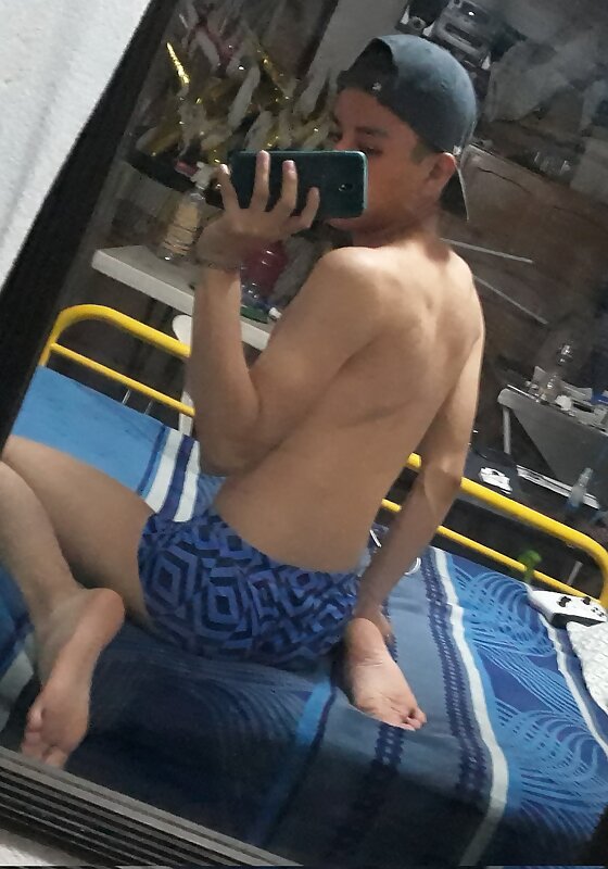 Next Image >>