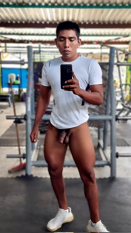 Next Image >>