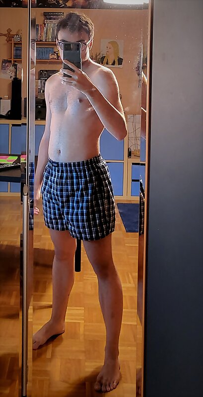 Next Image >>