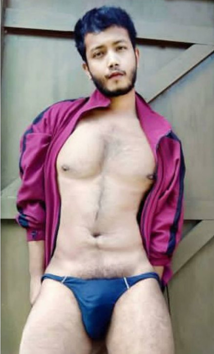 Next Image >>