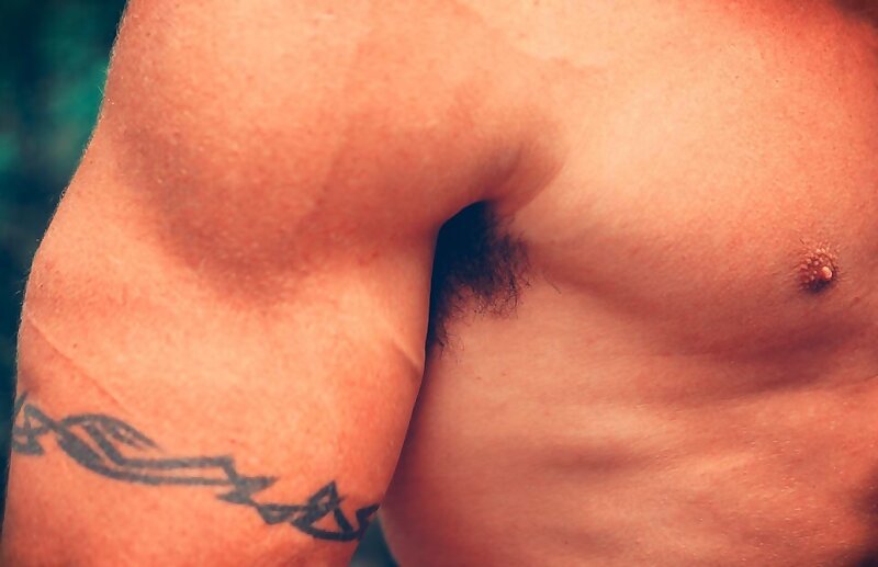 Next Image >>