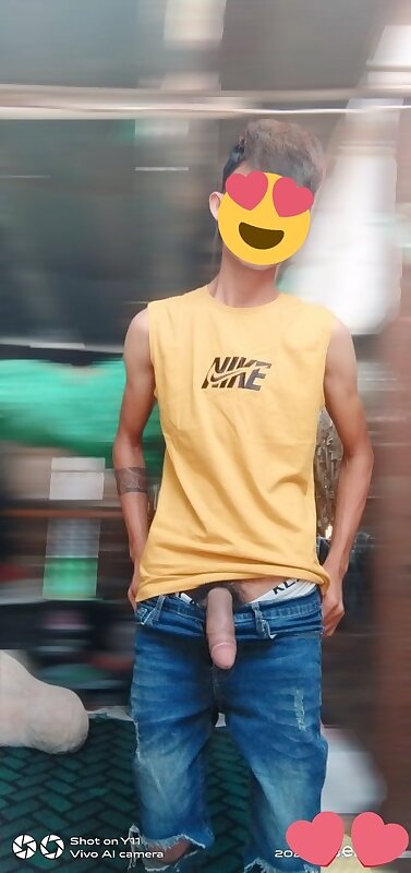 Next Image >>
