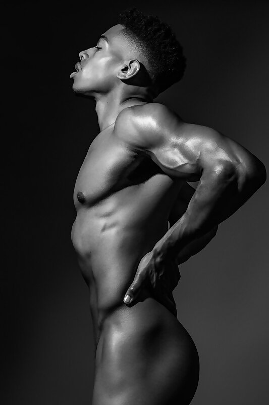 Next Image >>