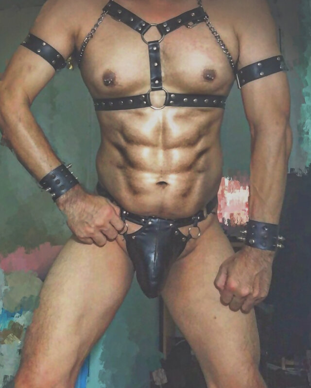 Next Image >>