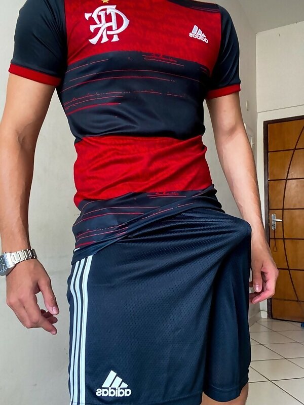 Next Image >>