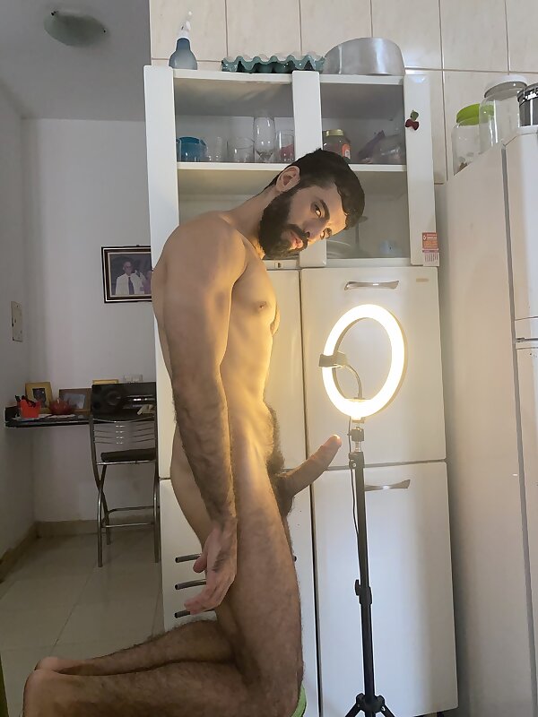 Next Image >>