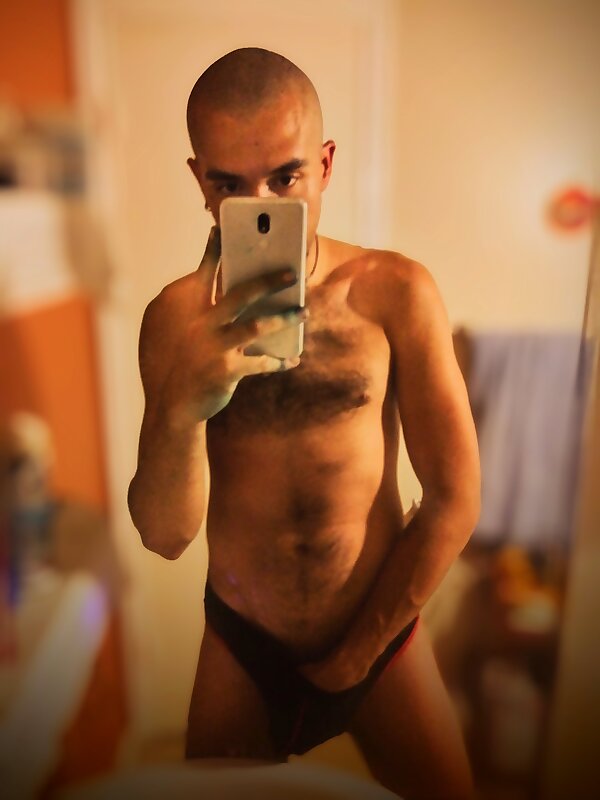 Next Image >>