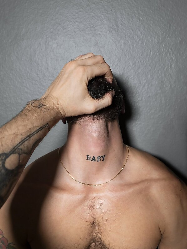 Next Image >>
