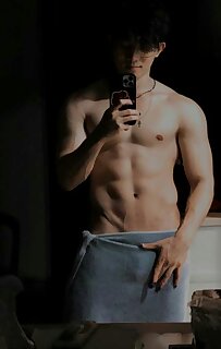 Wei2aes - BoyFriendTV.com