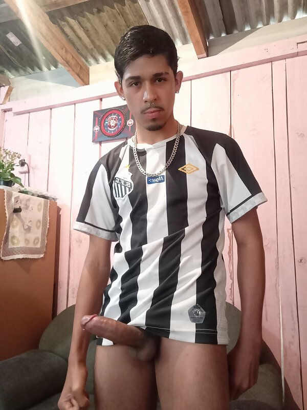 Next Image >>