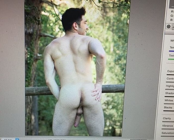 Next Image >>