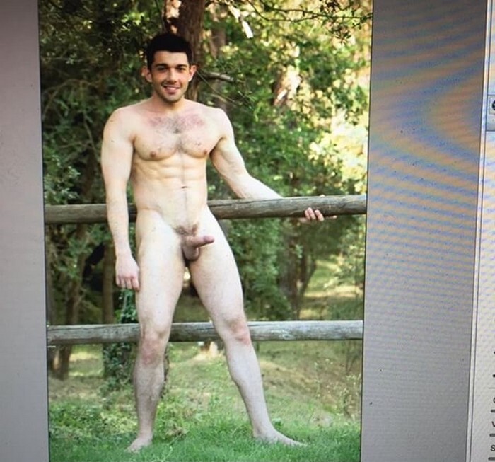 Next Image >>