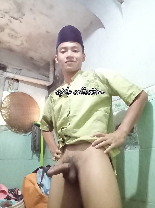 Next Image >>
