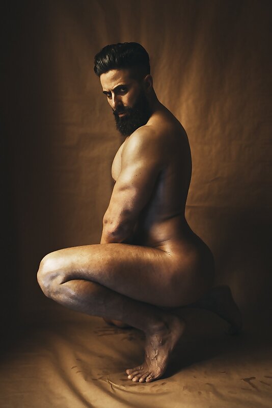 Next Image >>