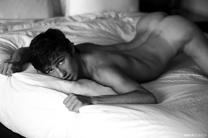Next Image >>